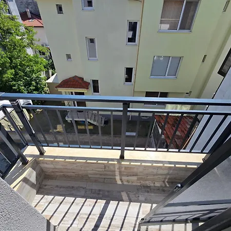 Apartament бутиков двустаен в град